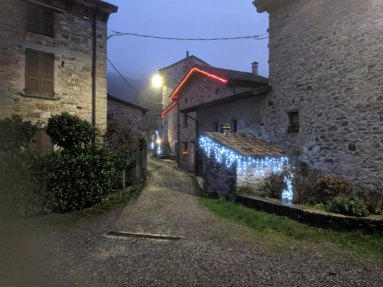 Albergo Diffuso Casa Delle Favole Ferriere Exterior foto